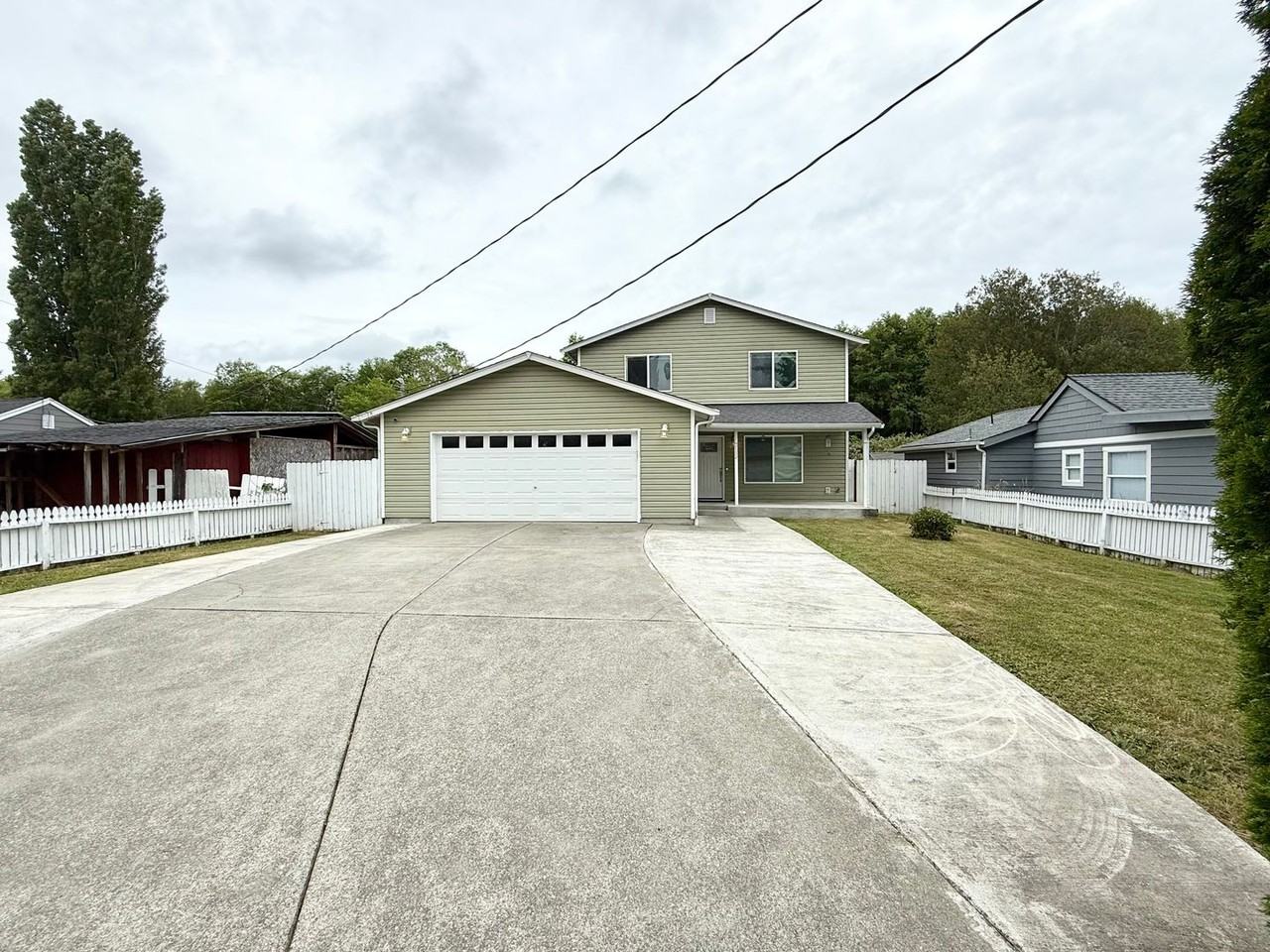 1532 Ne Echo Dr - Photo 4 of 31