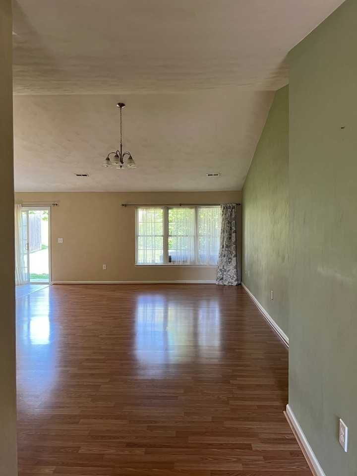 6815 Cee St - Photo 2 of 19