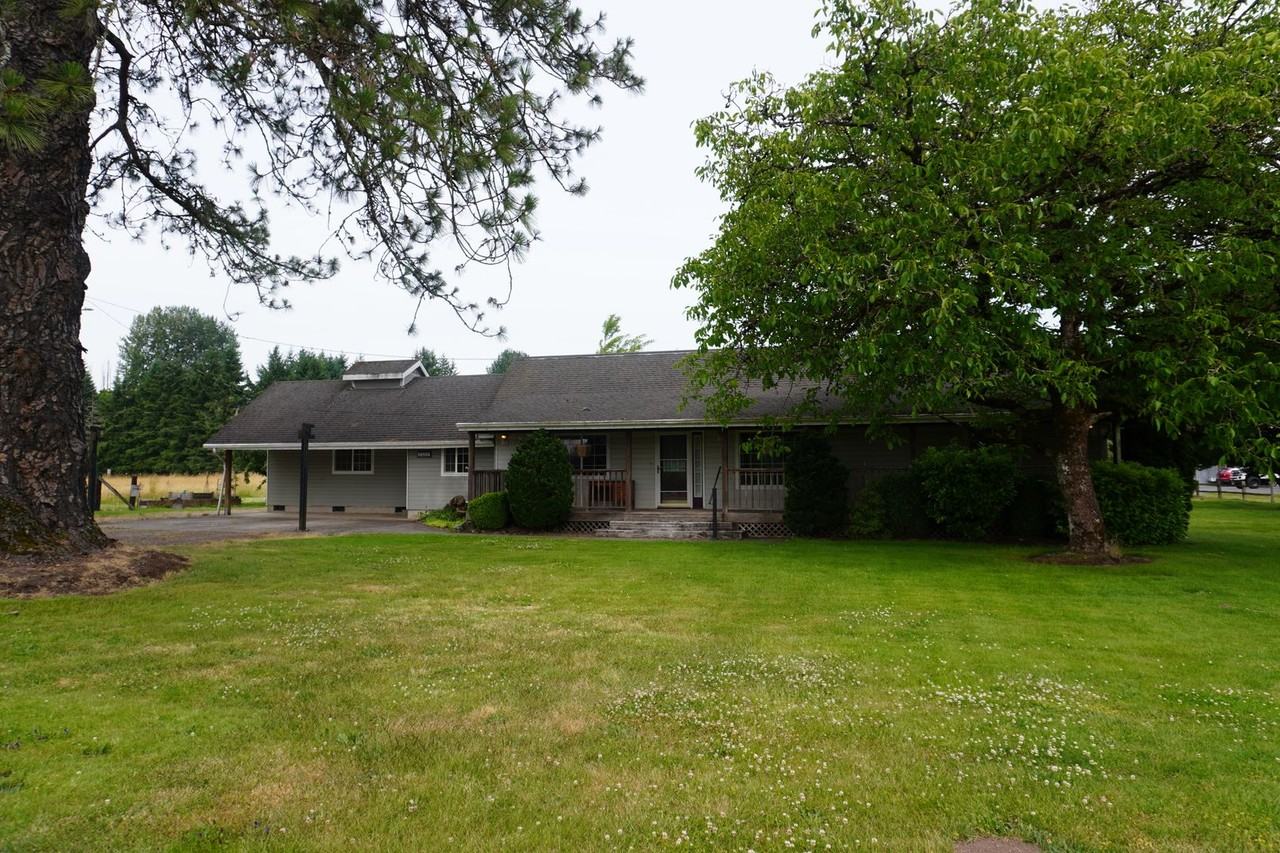 23217 Ne 92nd Ave - Photo 2 of 29