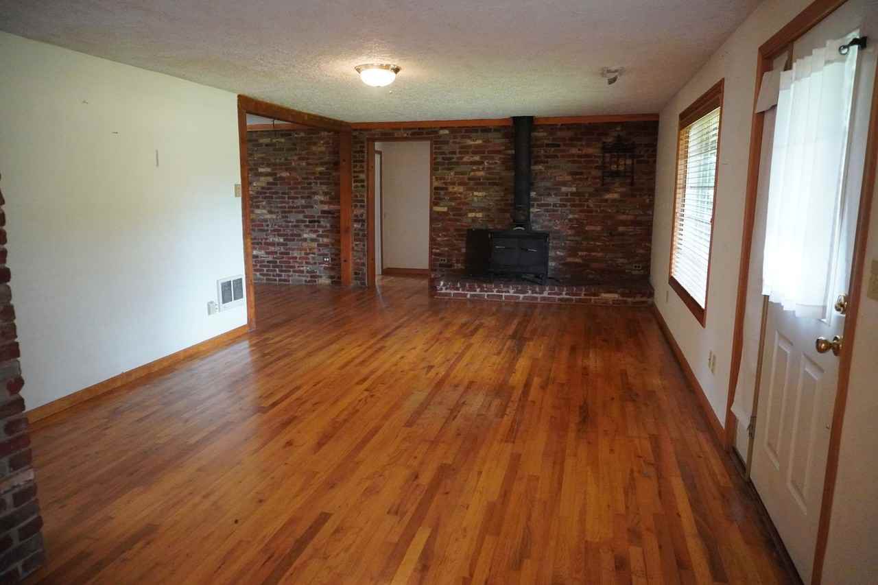 23217 Ne 92nd Ave - Photo 4 of 29