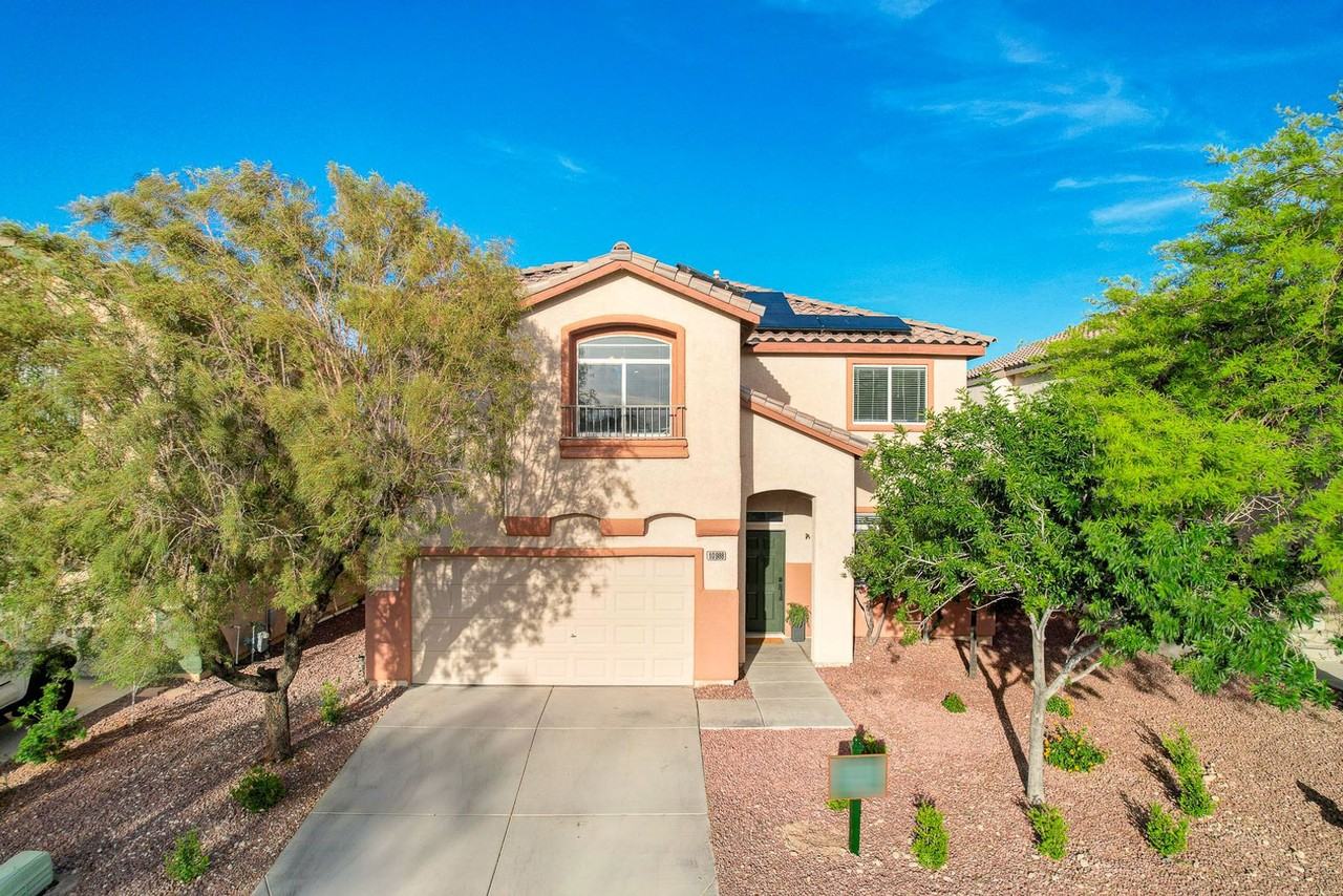 10988 Salernes St - Photo 2 of 50