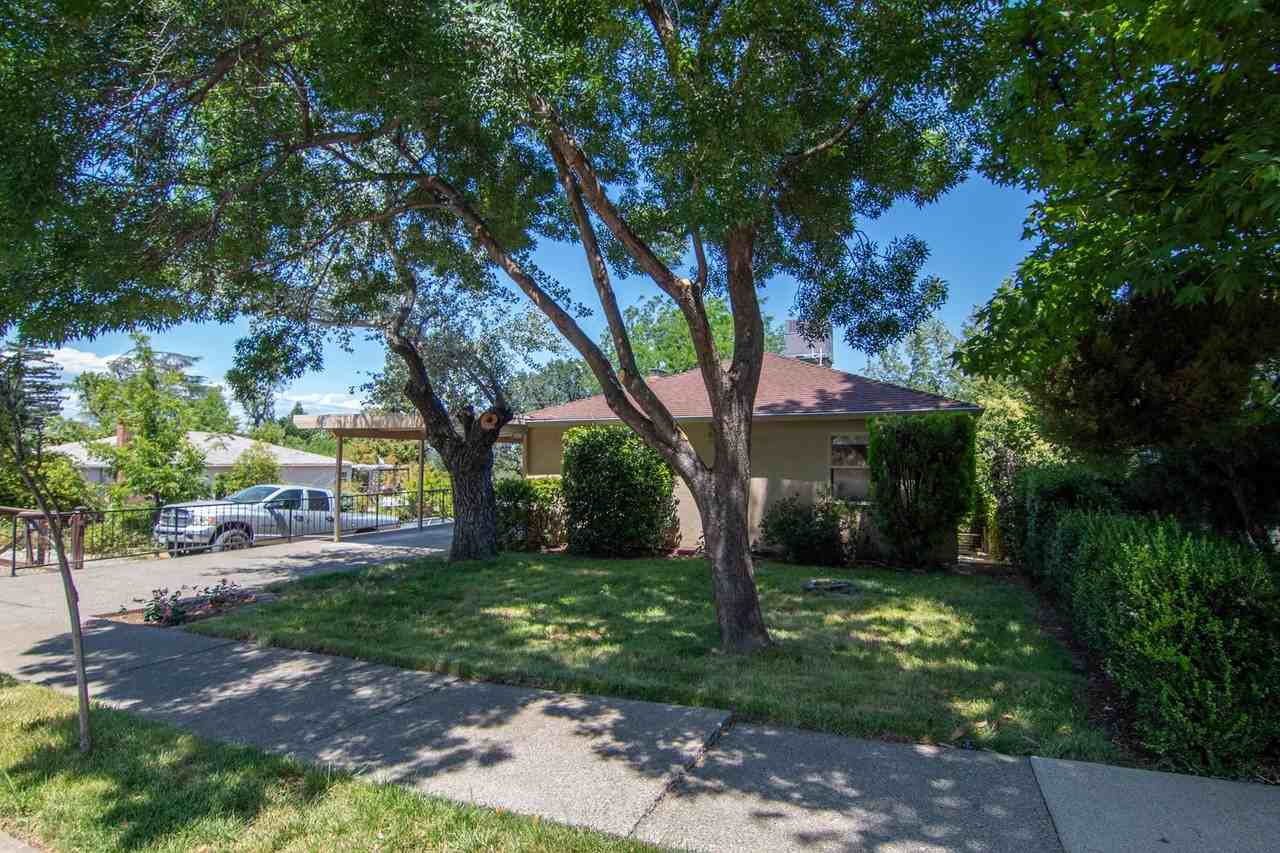 1325 Walnut Avenue - Photo 3 of 37