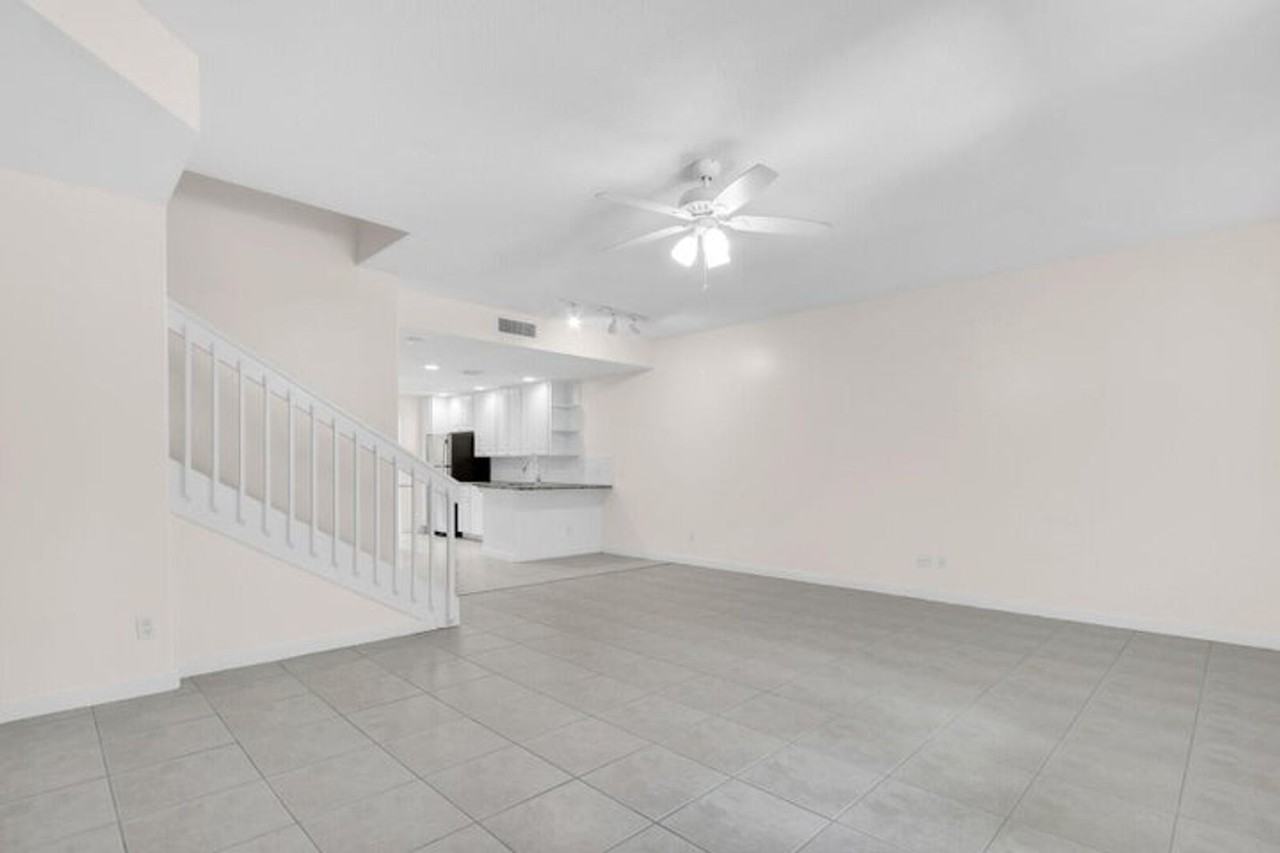 3183 E Community Dr - Photo 3 of 23