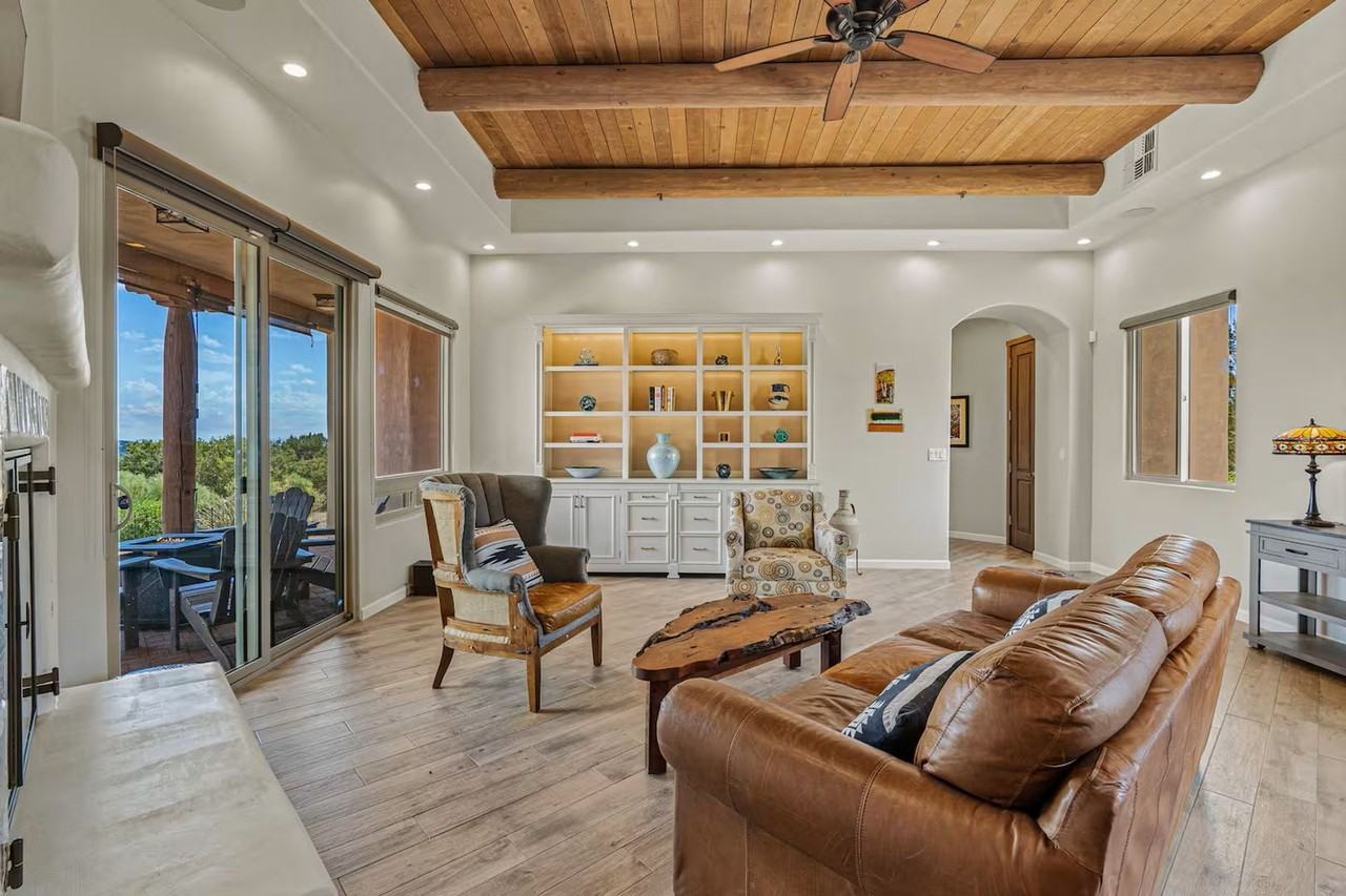 8 E Long View Dr - Photo 6 of 50