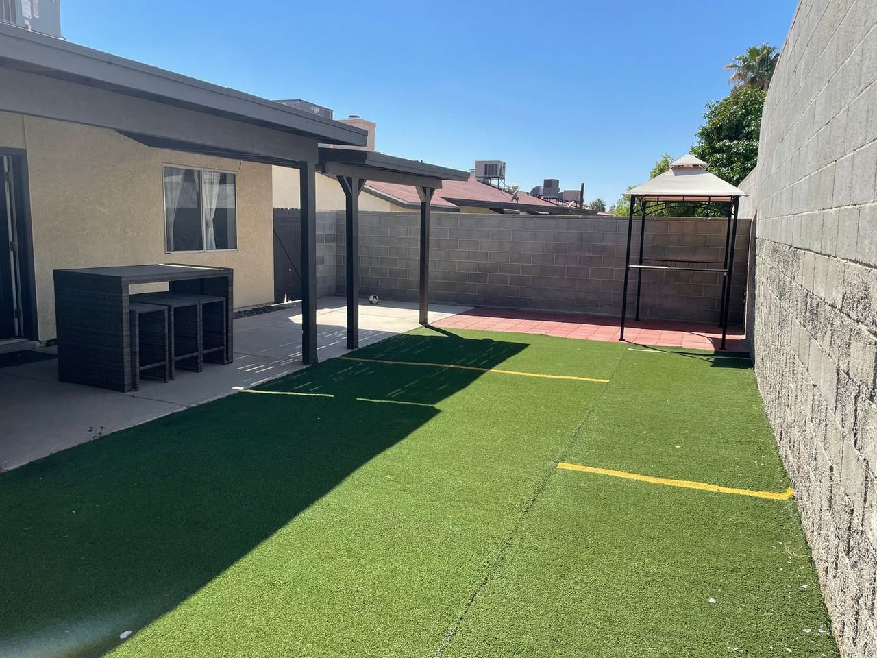 1608 W Hillside Pl - Photo 2 of 18