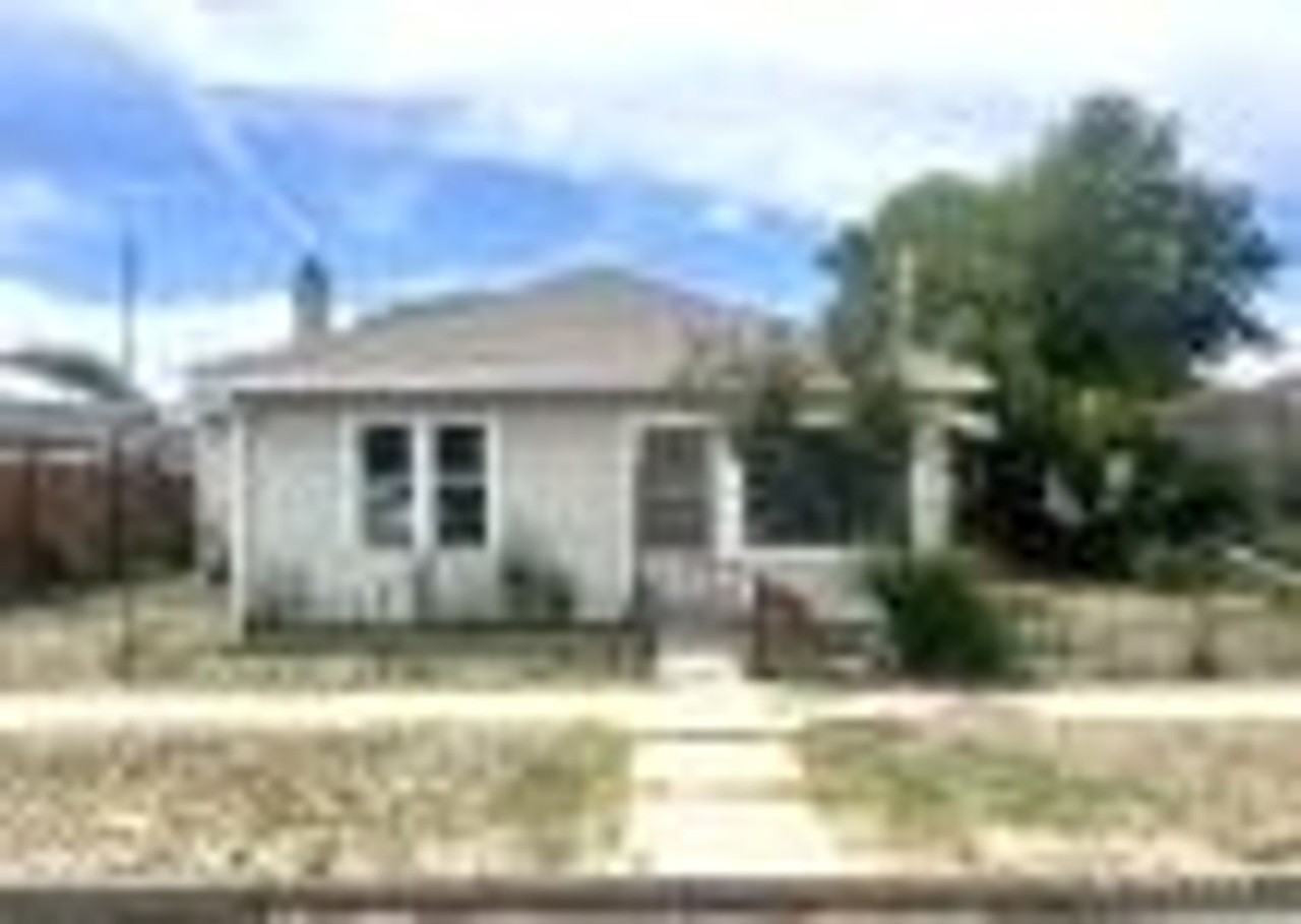 917 Hamilton St - Photo 2 of 11