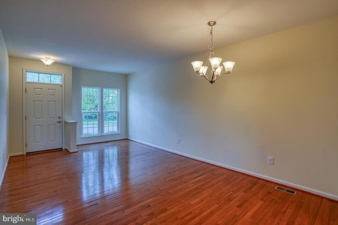 1307 Madison Ln - Photo 3 of 22