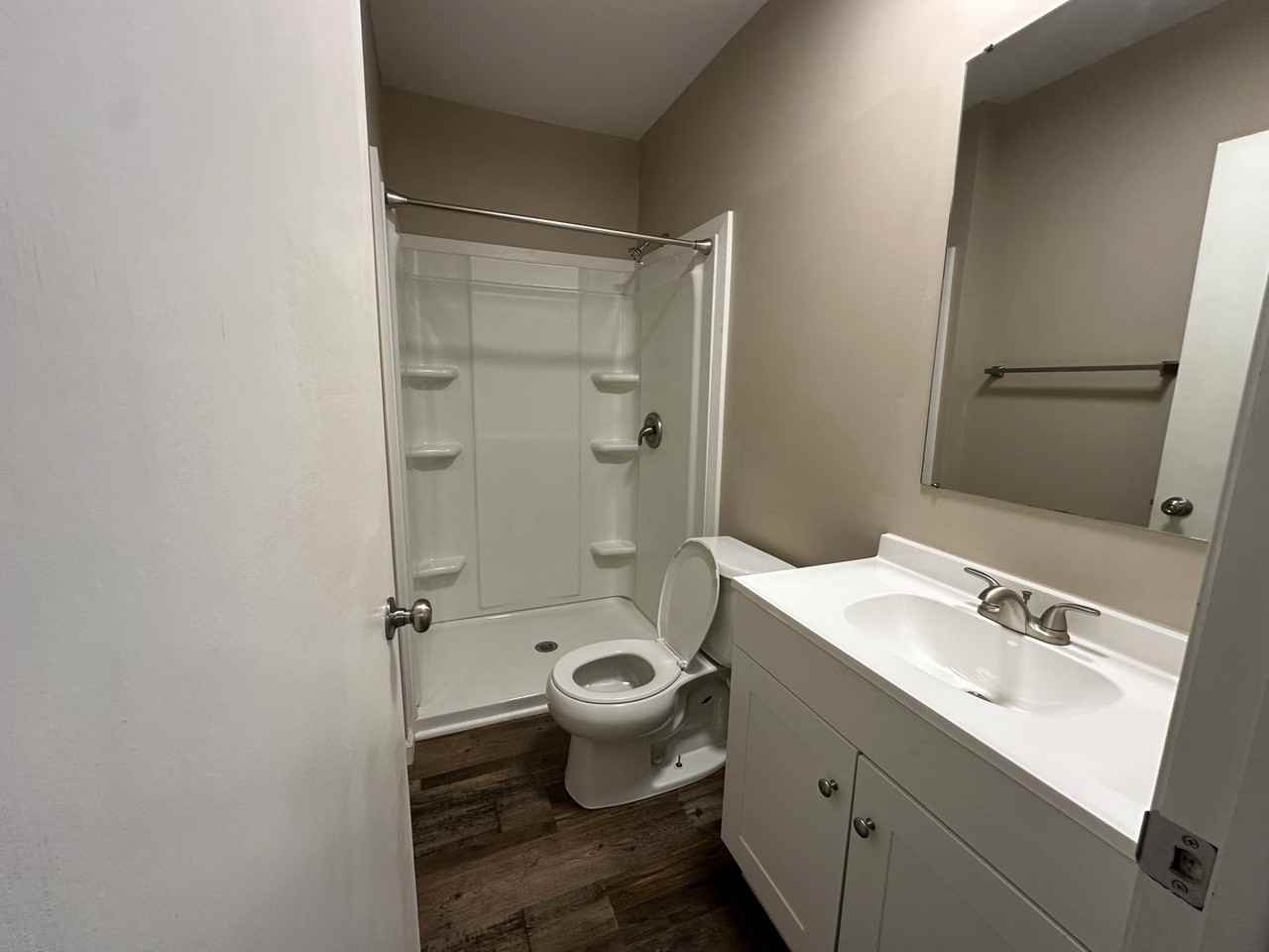 445 N Madison Ave - Photo 7 of 11