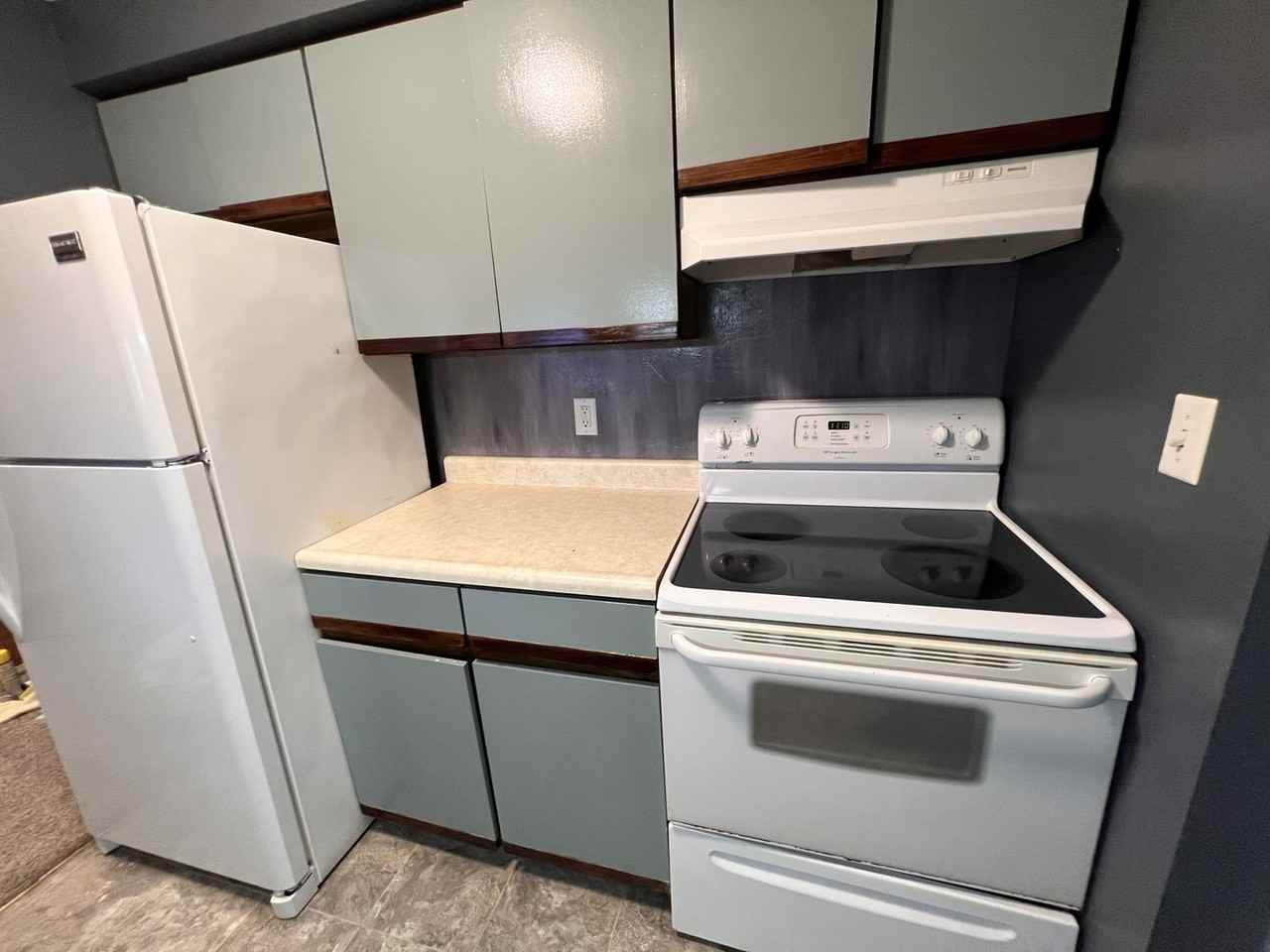 902 Benton Dr - Photo 5 of 24