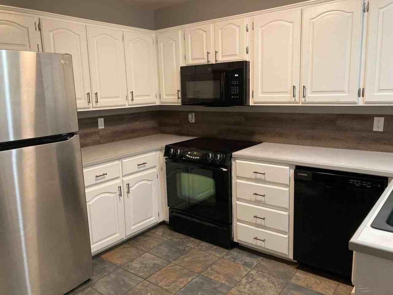 303 Ouita Cir - Photo 3 of 15