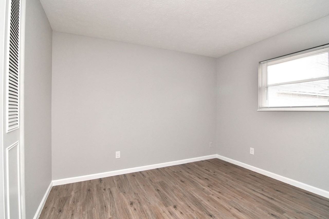 552 Blossom Rd - Photo 2 of 13