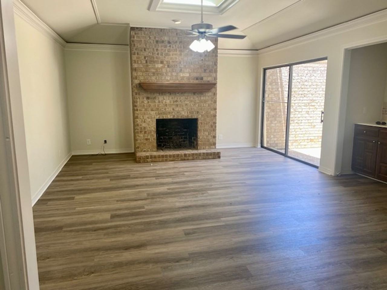 222 Cambridge Rd - Photo 5 of 8