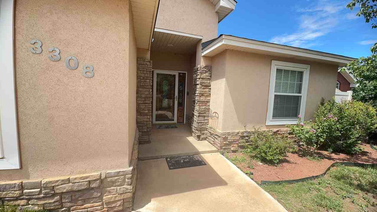 3308 Lew Wallace Dr - Photo 3 of 41