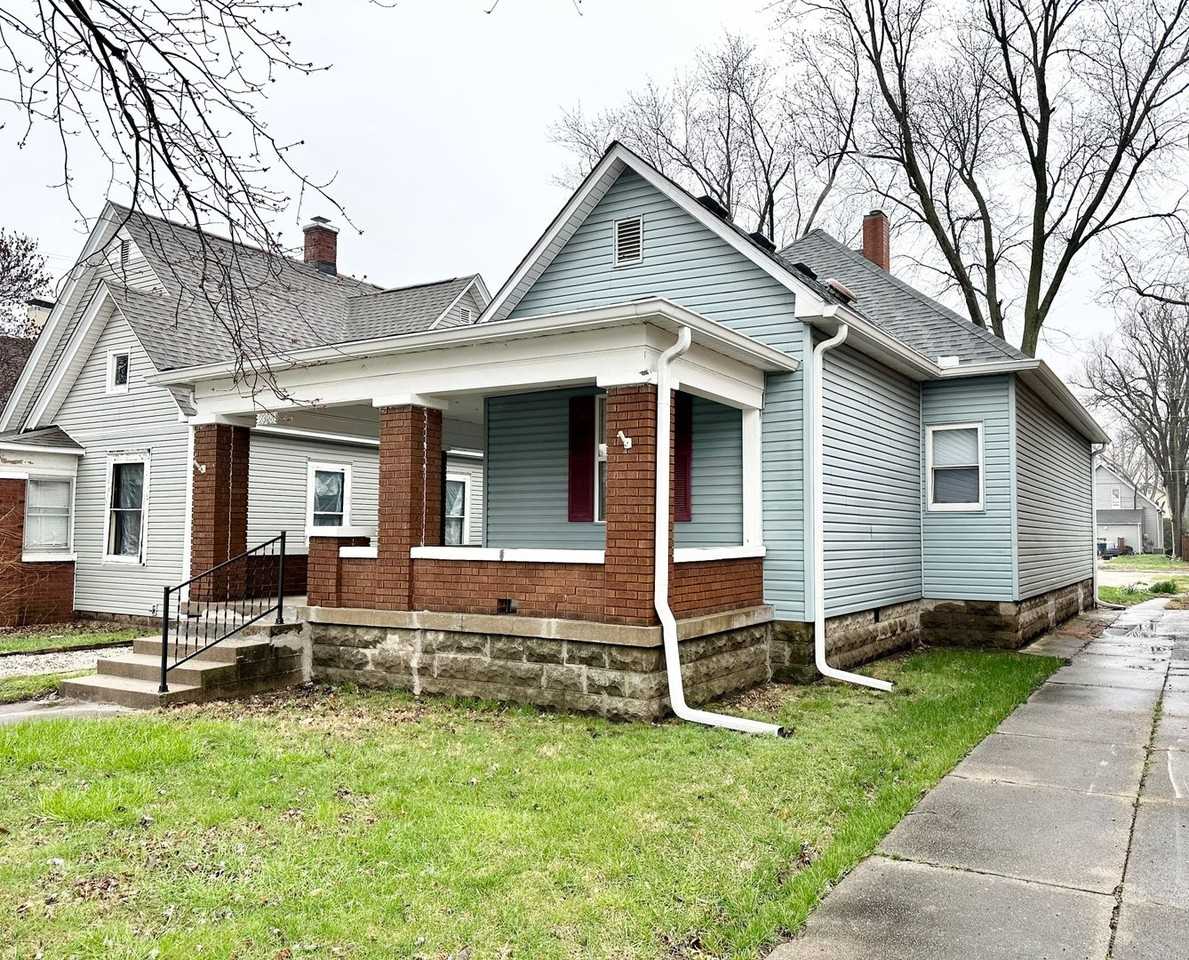 2308 N 13th St - Photo 3 of 19