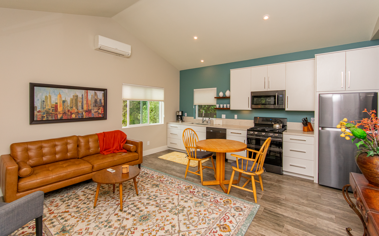 3987 Park Drive - Photo 2 of 27