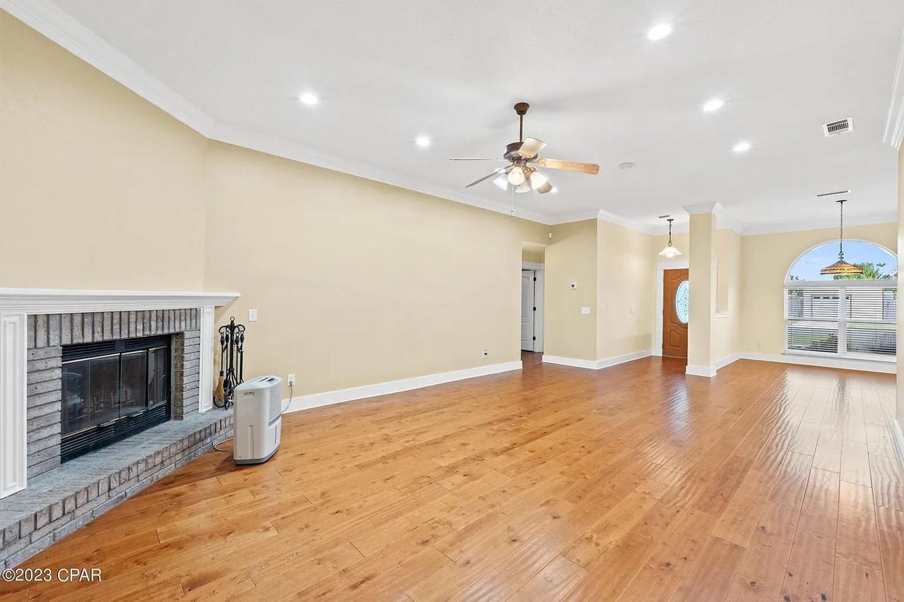 1627 Santa Anita Dr - Photo 4 of 16