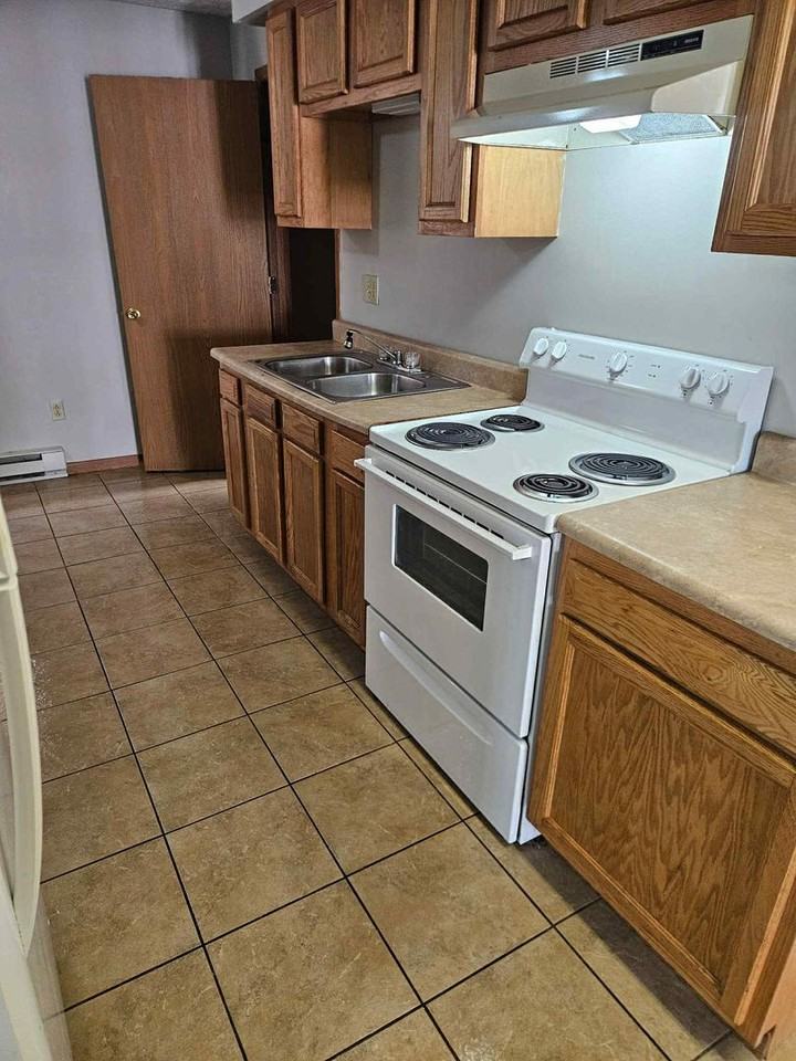 29 McCulloh St - Photo 3 of 27