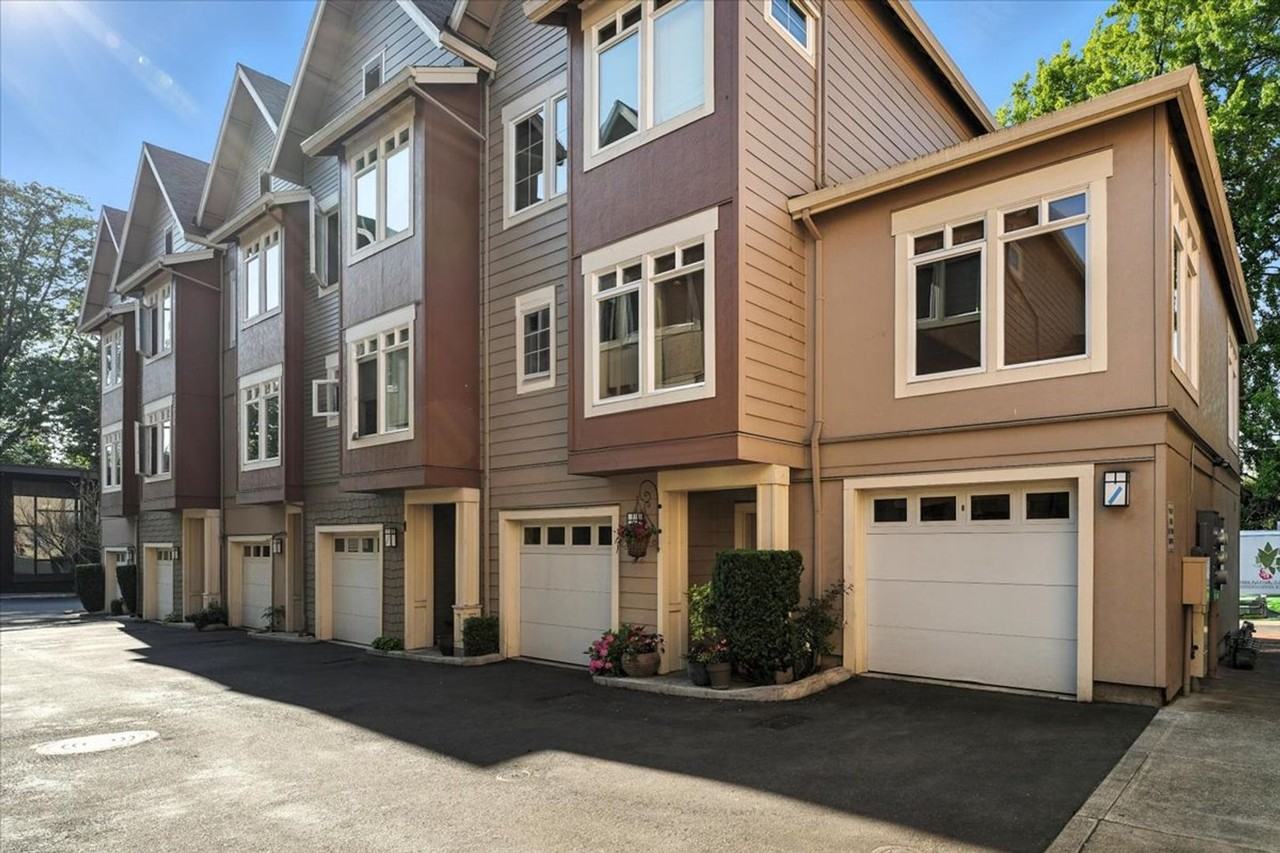 10673 Se 21st Ave - Photo 2 of 38