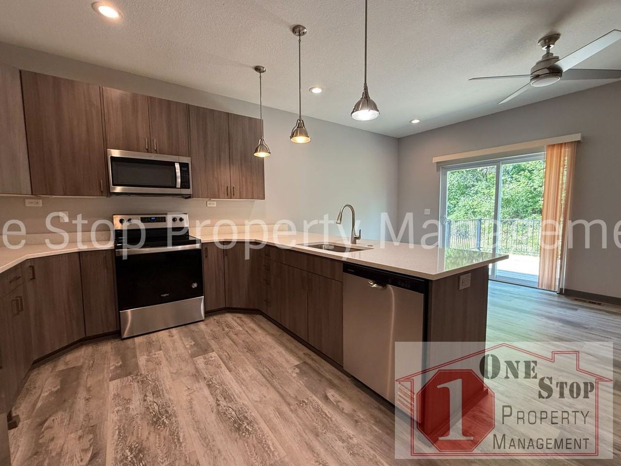 1226 Nw 77th St - Photo 3 of 23
