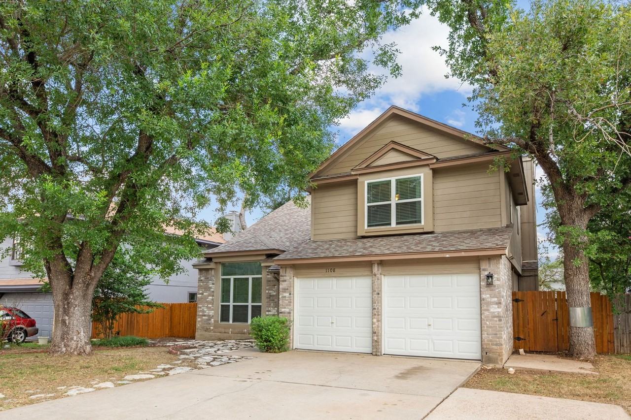 1108 Forest Oaks Path - Photo 2 of 39