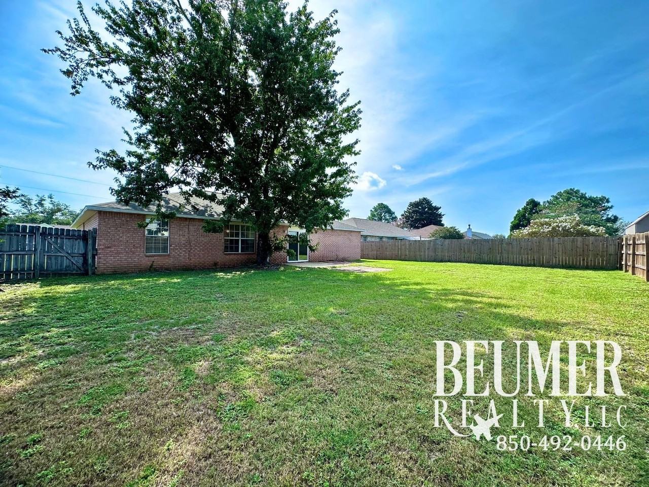 2113 Coral Creek Dr - Photo 2 of 27