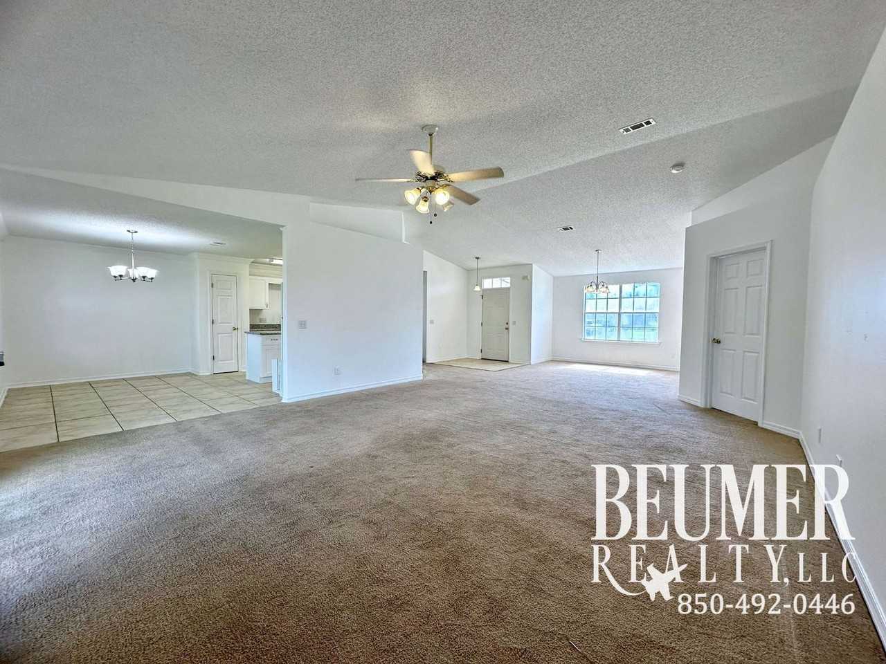 2113 Coral Creek Dr - Photo 3 of 27