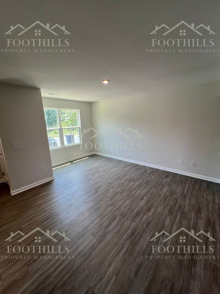 167 Nicklaus Dr - Photo 2 of 22