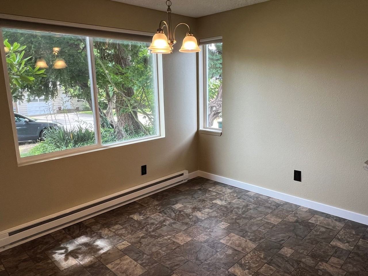 1214 N 35th St - Photo 2 of 12