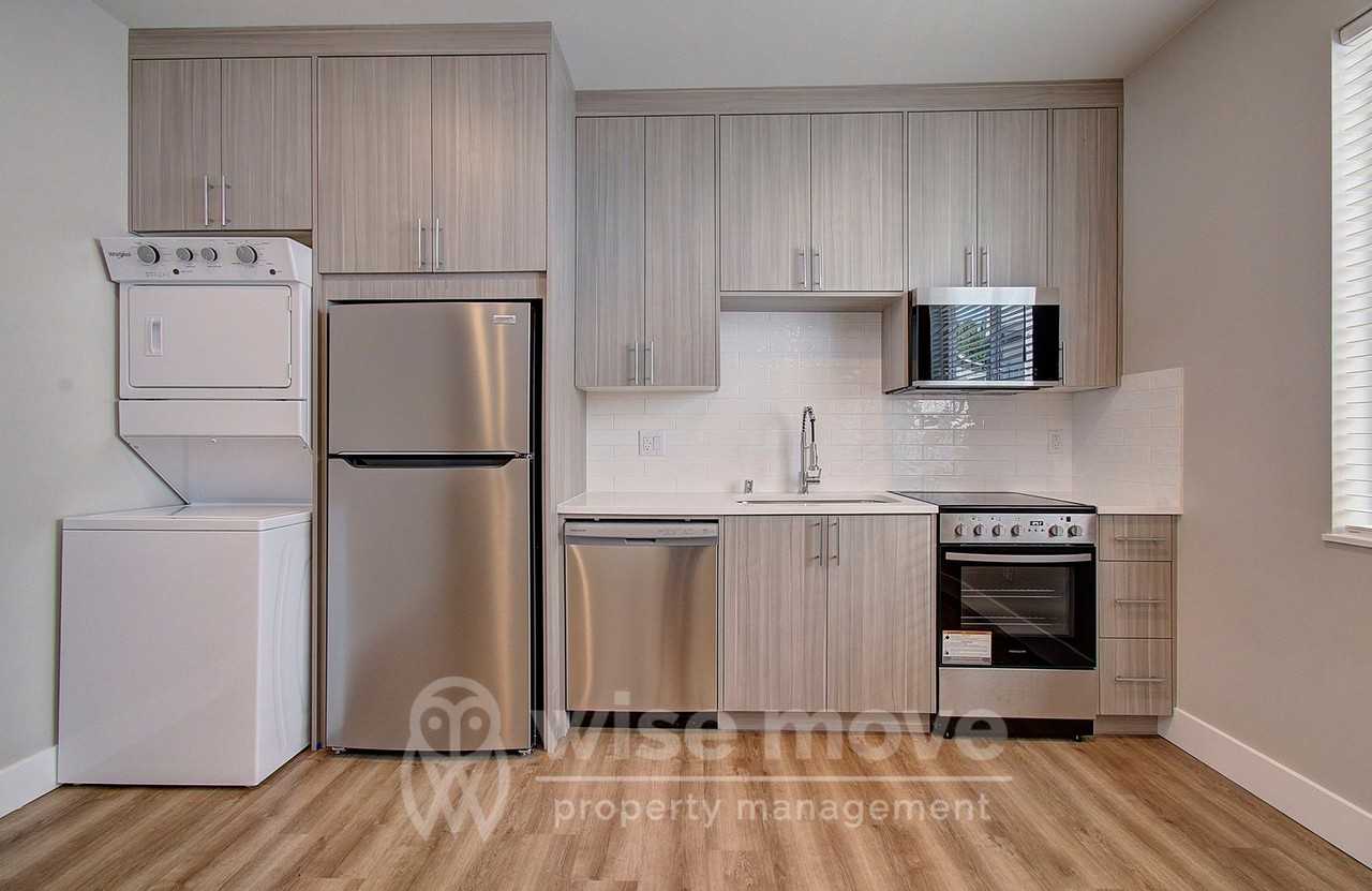 1309A N Garrison Rd - Photo 3 of 8