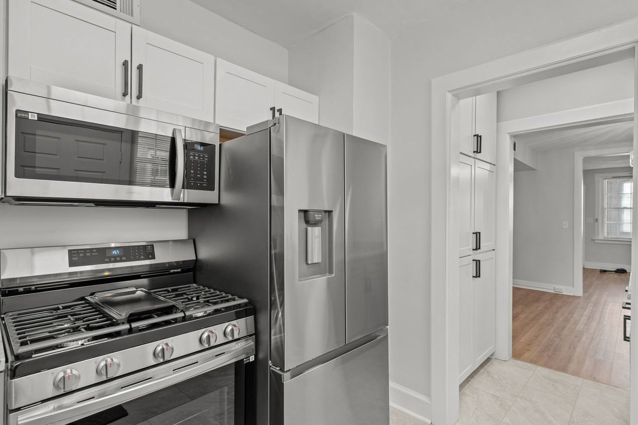 1008 Westover Ave - Photo 4 of 23
