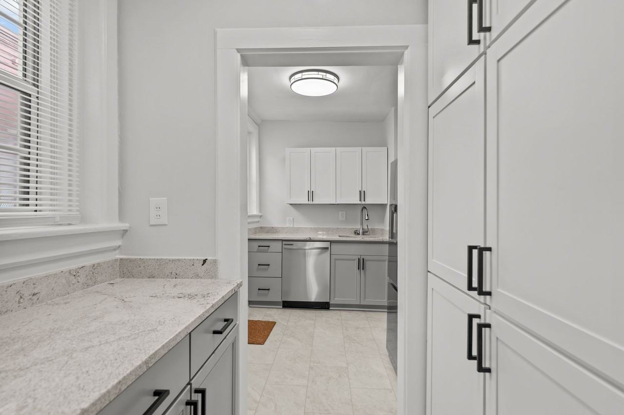 1008 Westover Ave - Photo 7 of 23