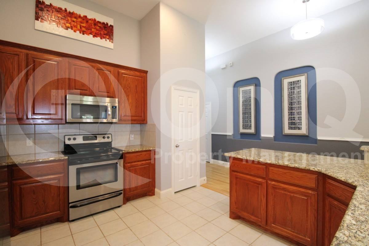 2517 Flowing Springs Dr - Photo 2 of 10