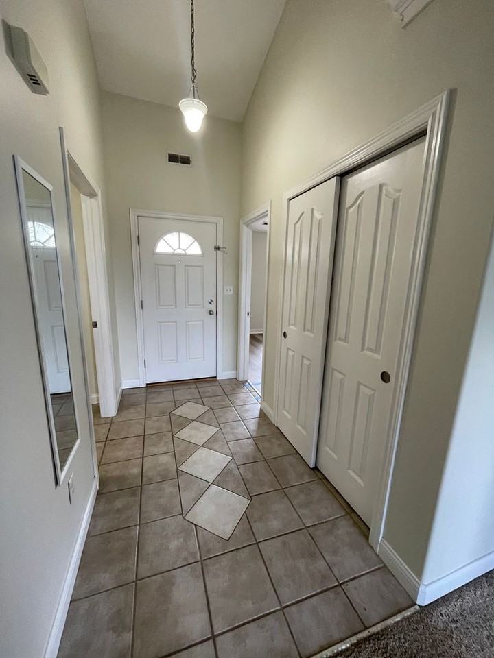 1417 Shining Armor Ln - Photo 7 of 19