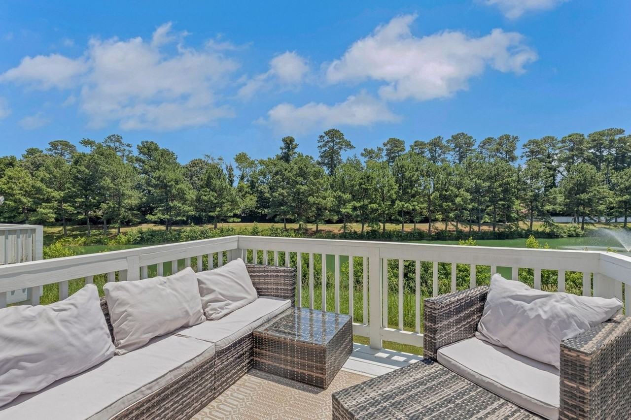 4577 Leamore Square Rd - Photo 7 of 31
