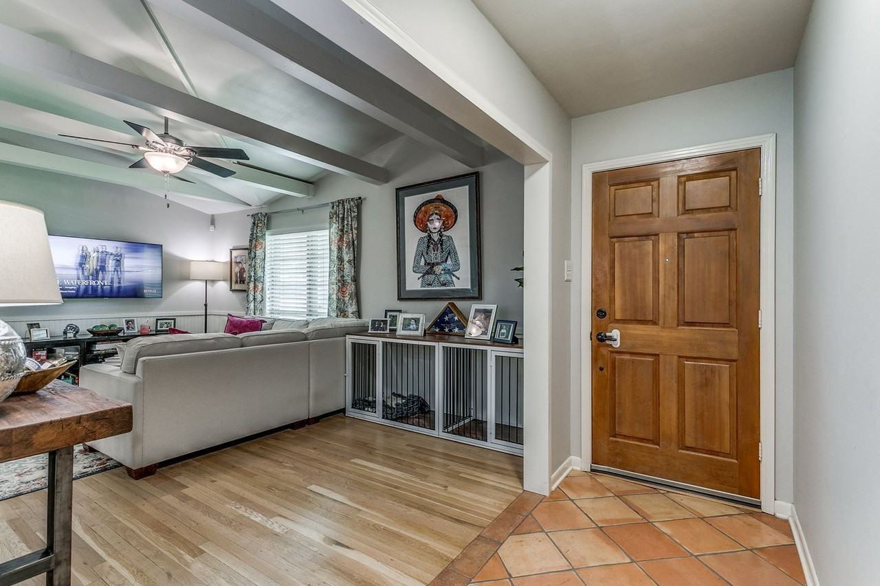 7407 Quail Run Dr - Photo 4 of 26