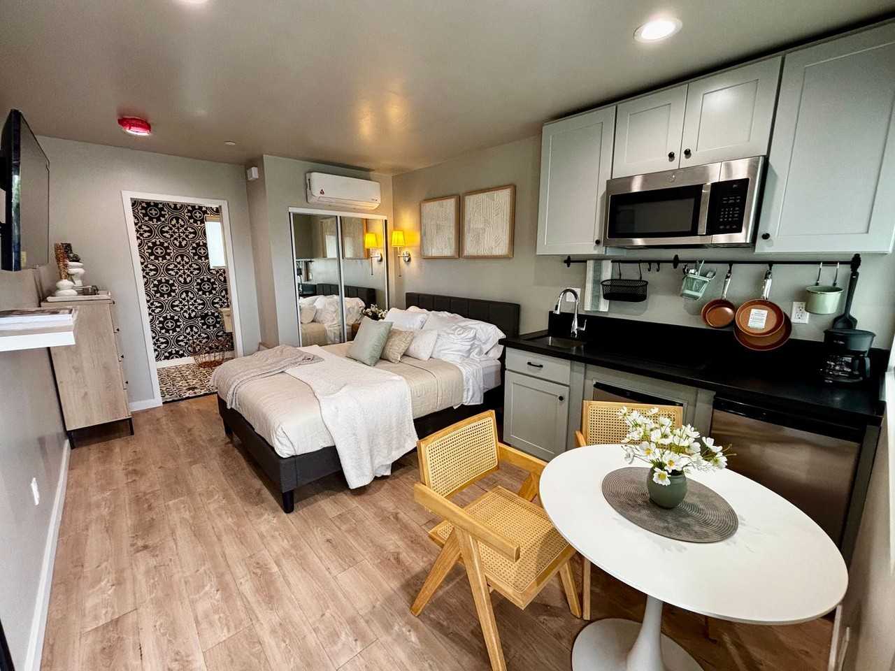 Biltmore La Jolla - Photo 3 of 22