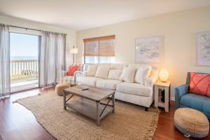 featured image of 1411 Salty Hammocks A6 @ 1411 S Lake Park Blvd