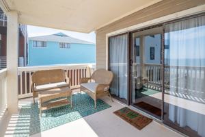 featured image of 1411 Salty Hammocks A6 @ 1411 S Lake Park Blvd