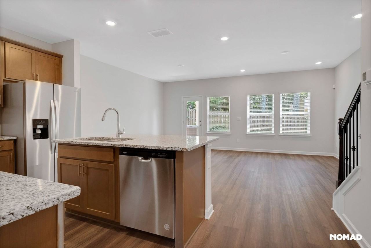 4274 Holland Grove Rd - Photo 7 of 23