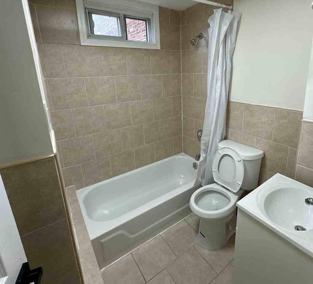 145 Park Ave #1 - Photo 5 of 17