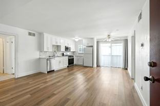 18530 Hatteras St #326 - Photo 1 of 1