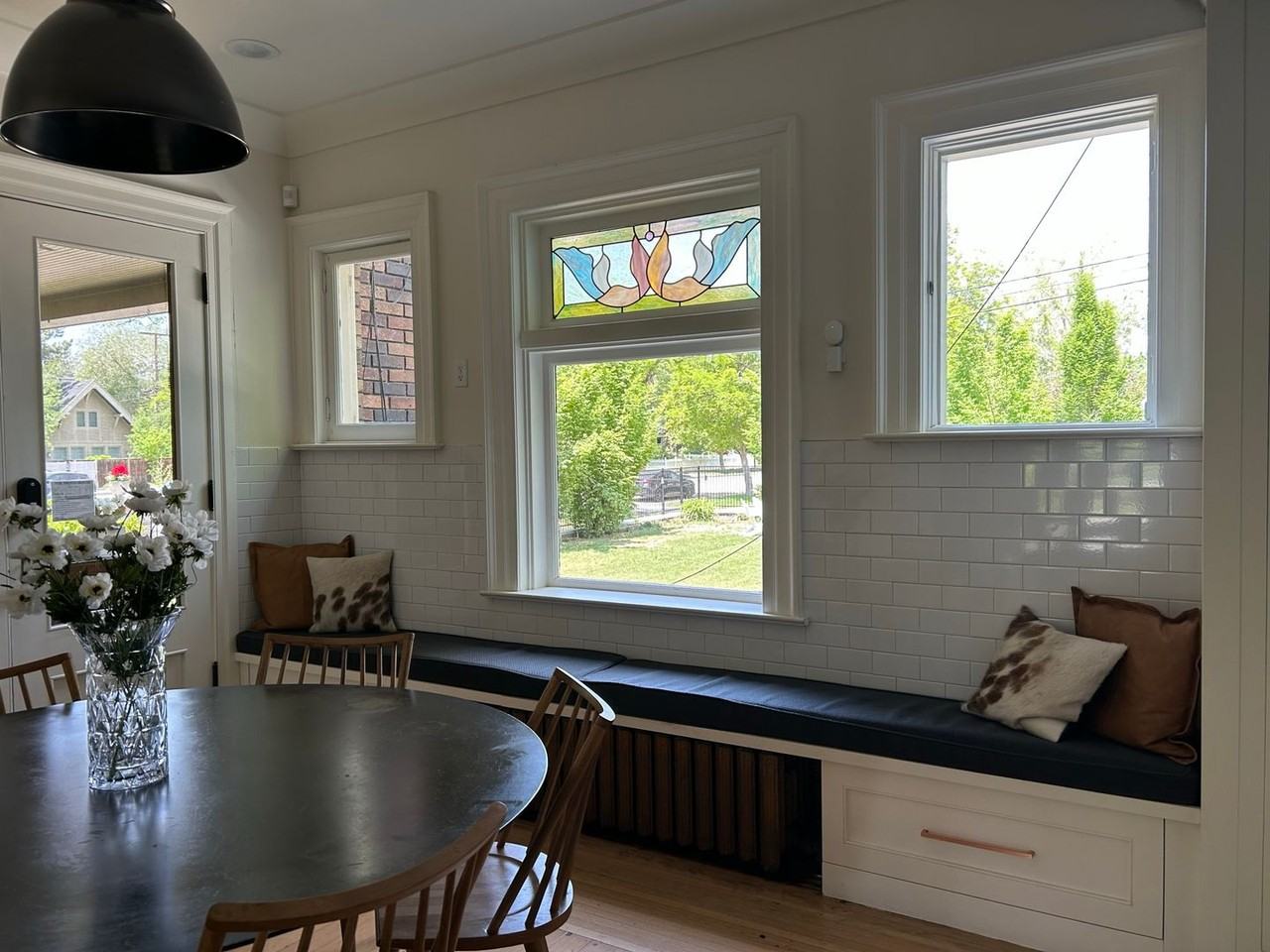 415 E Center St - Photo 3 of 25