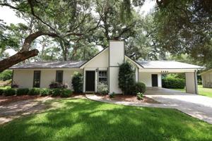 featured image of 3905 Danube Cir