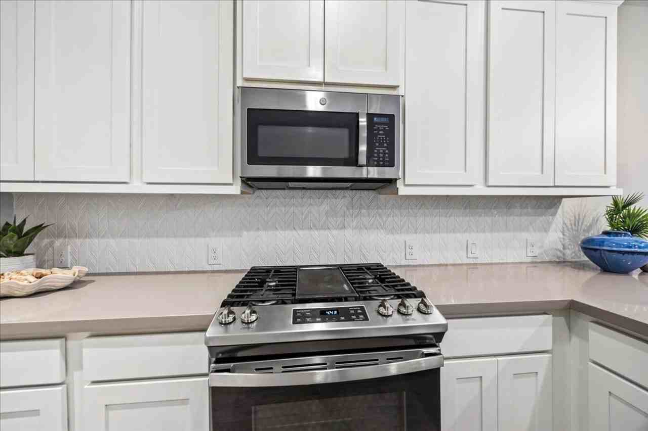 2162 Wildrye Ln - Photo 6 of 40