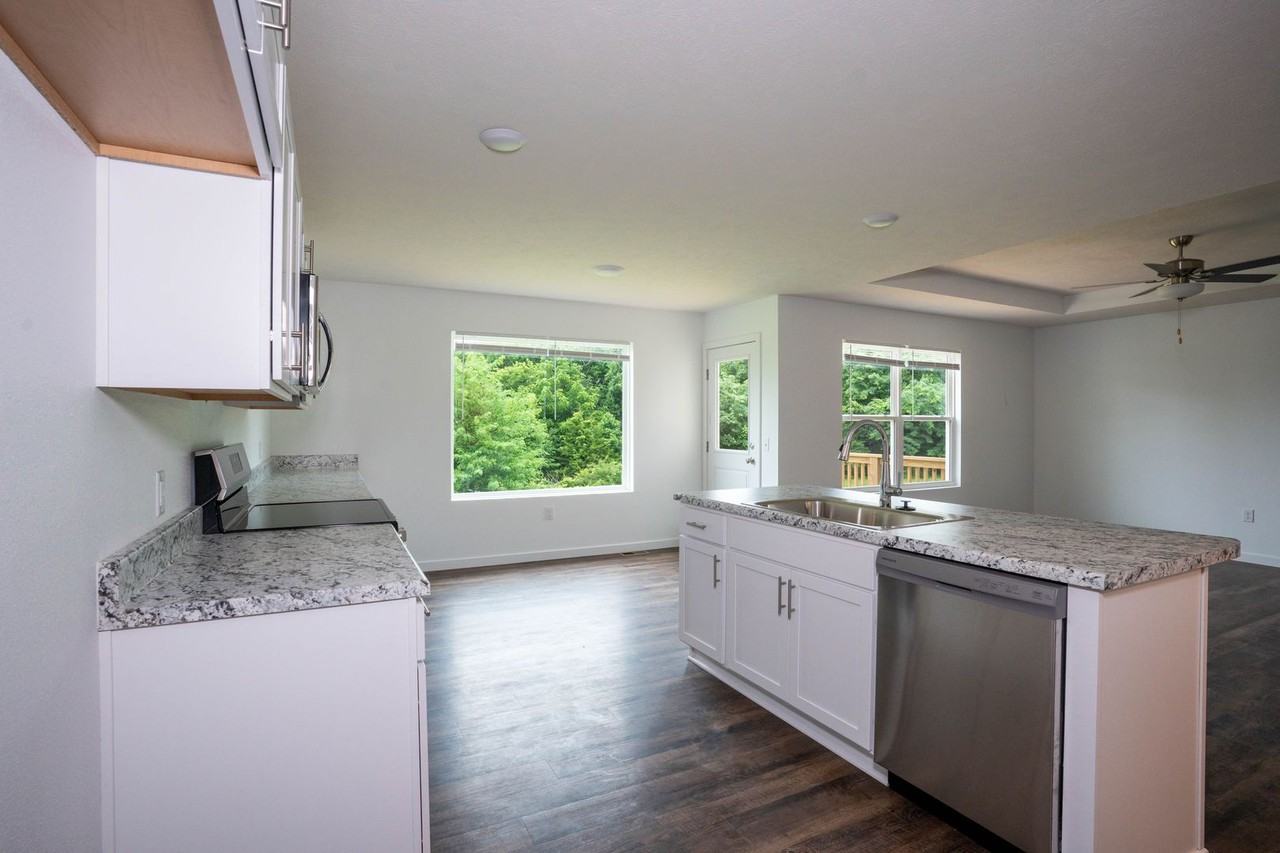 2120 Durango Dr - Photo 3 of 28