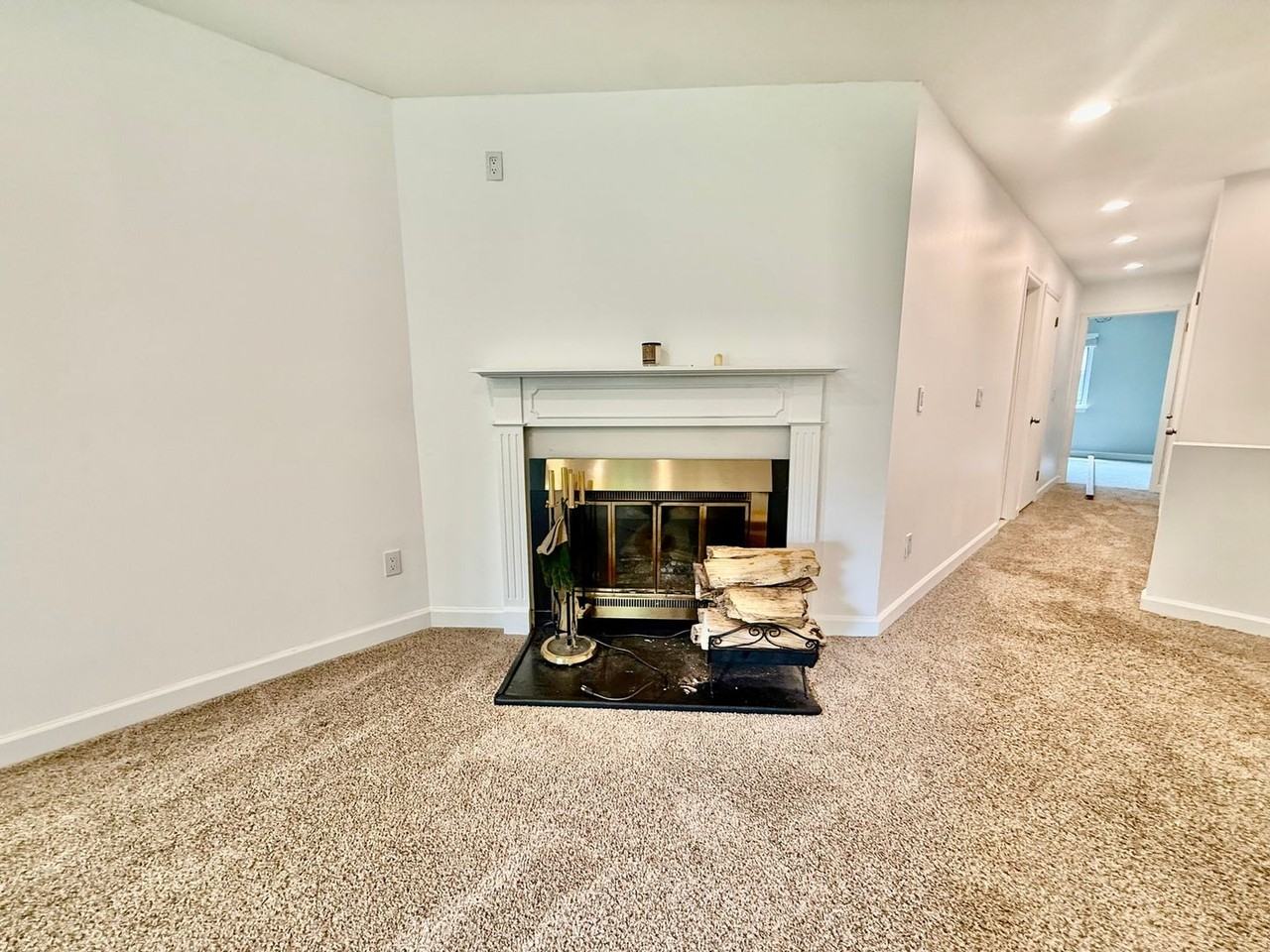 205 Village Dr - Photo 2 of 26