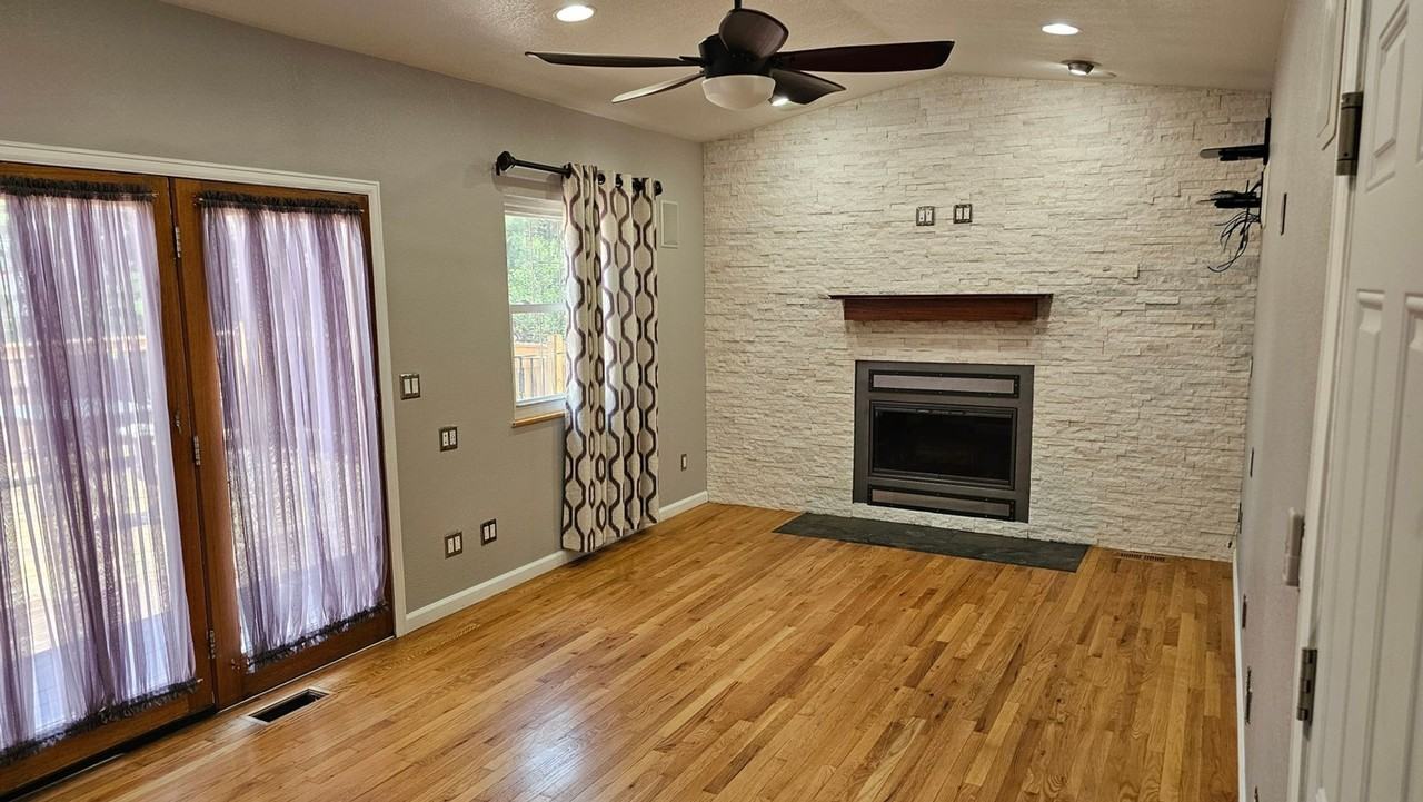 17703 E Bellewood Dr - Photo 6 of 50