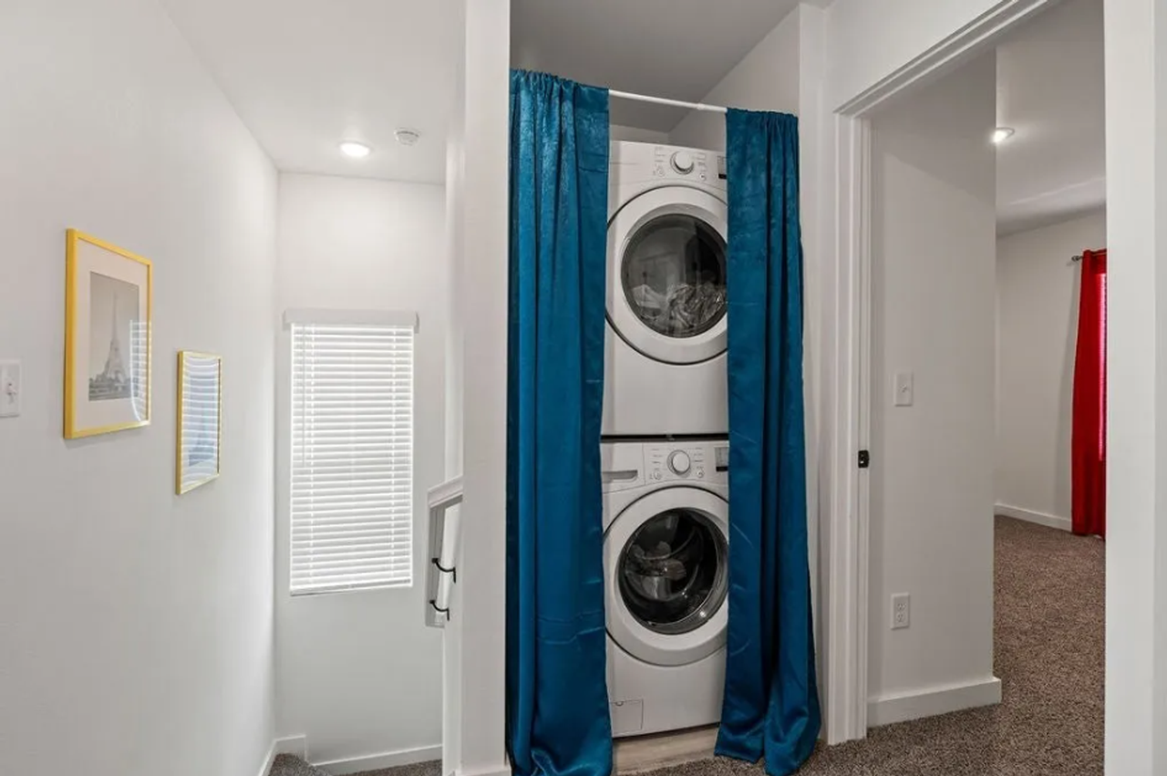 1061 Kentucky Ave - Photo 7 of 15