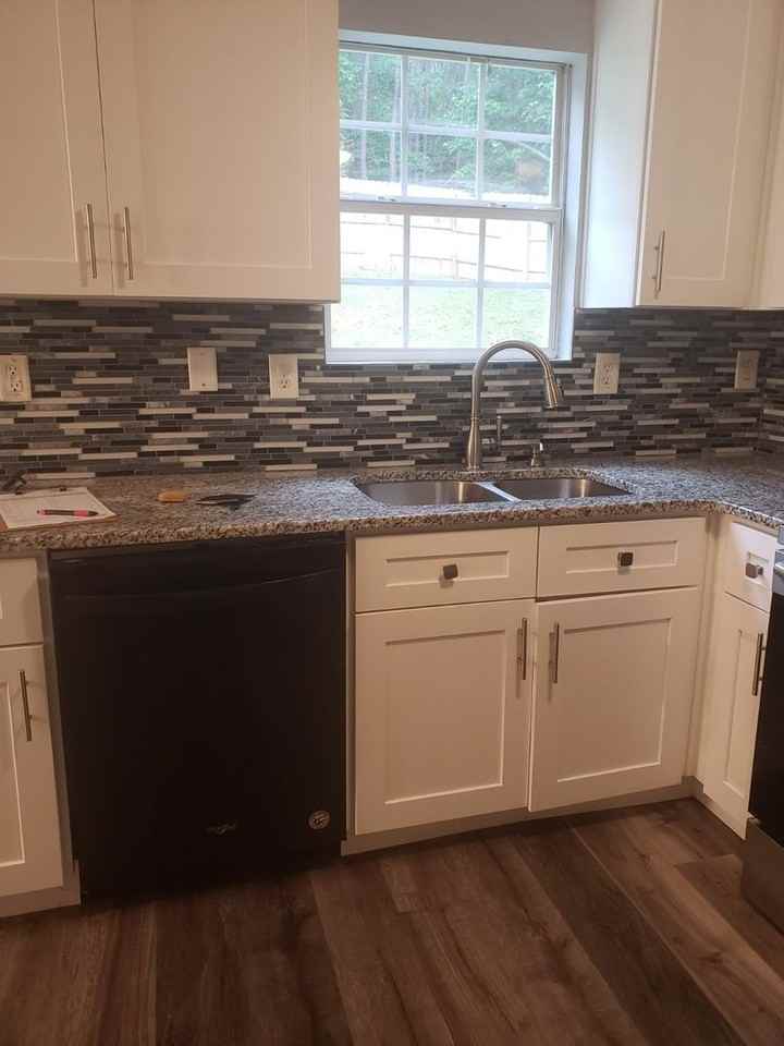 213 Abby Ct - Photo 4 of 8