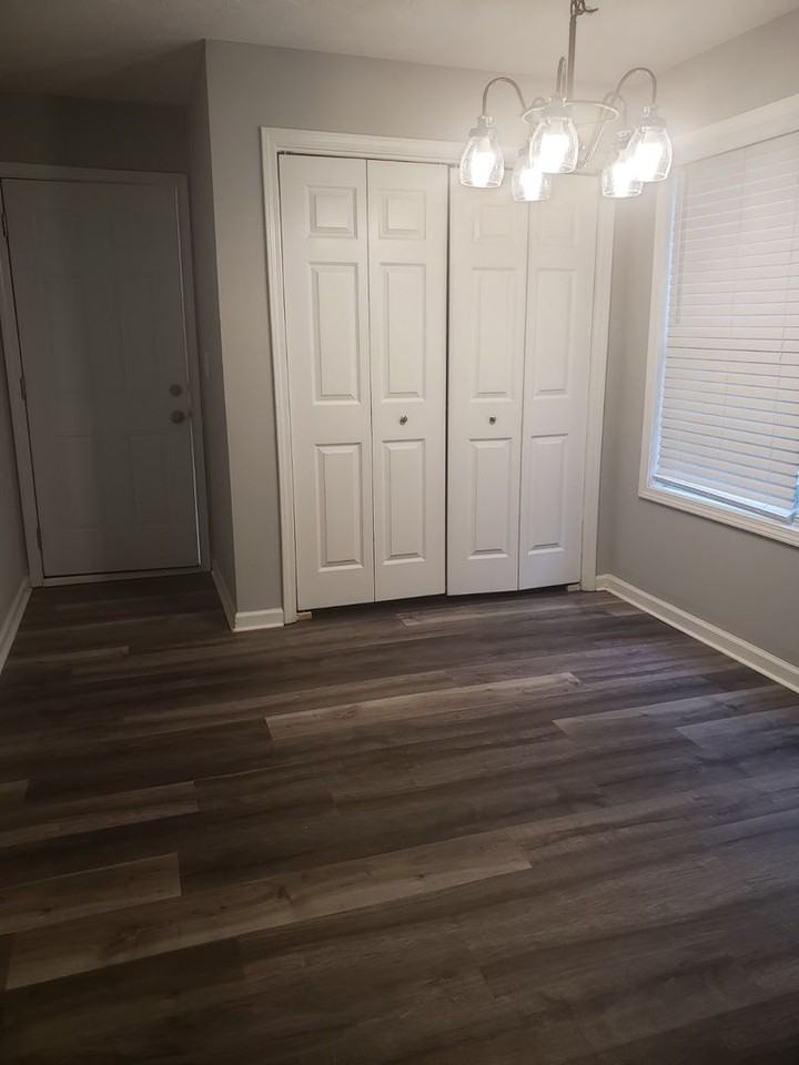 213 Abby Ct - Photo 5 of 8